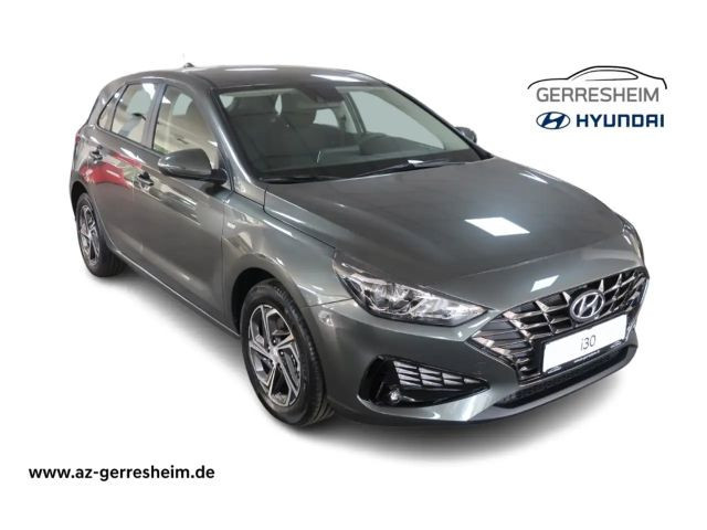 Hyundai i30 Select Hybrid 1.0