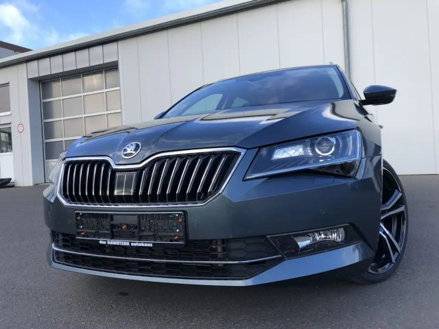 Skoda Superb Style Combi 4x4 RS 2.0 TDI