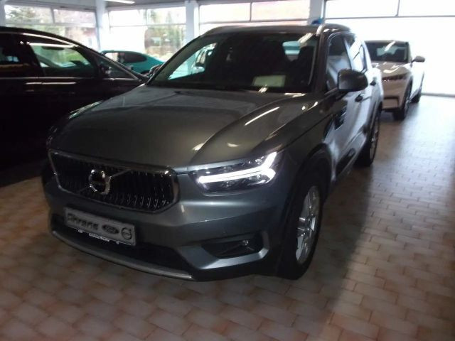 Volvo XC40 AWD D4 Momentum