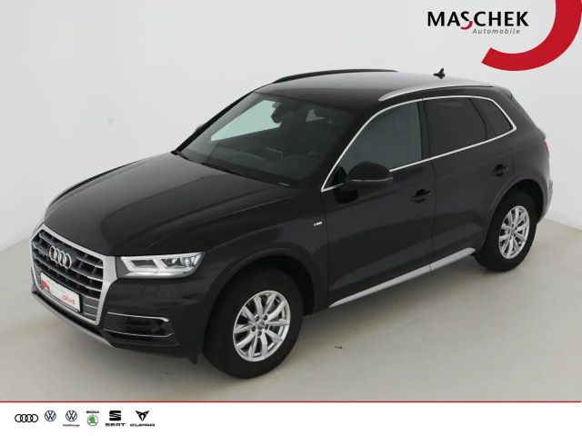 Audi Q5 S-Line 40 TDI