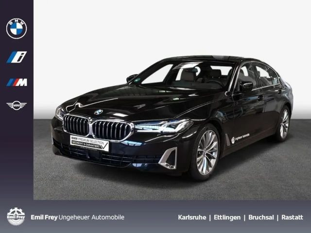 BMW 5 Serie 530 Luxury Line xDrive Sedan 530d