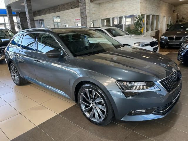 Skoda Superb L&K Leder Bi-Xenon Navi ACC Standheiz.