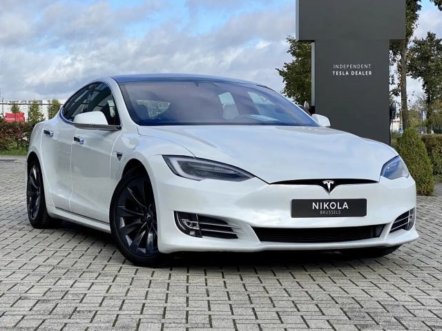 Tesla Model S Standard Range