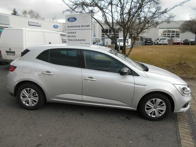 Renault Megane Deluxe Limited