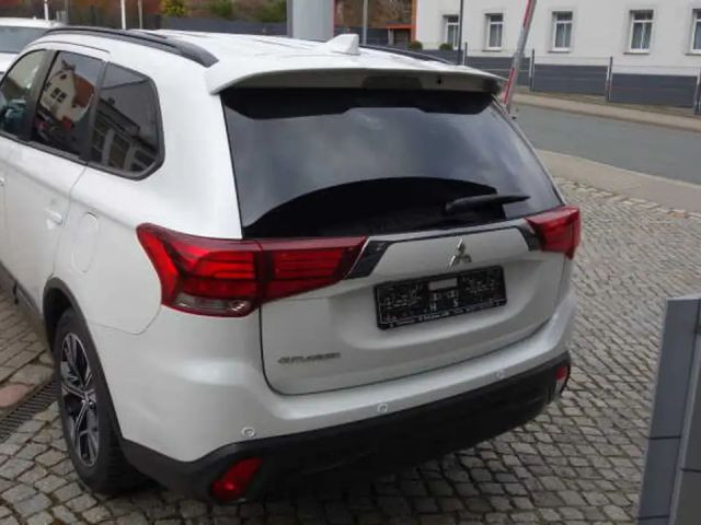 Mitsubishi Outlander Spirit+ Black Edition WR,LED,360°Kamera/Navi