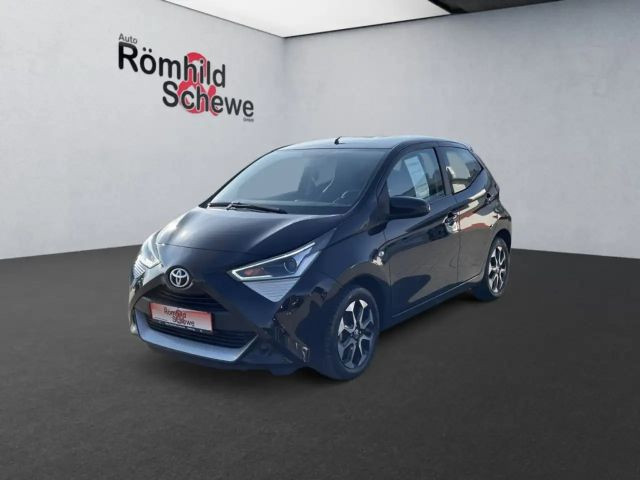 Toyota Aygo X-play Play