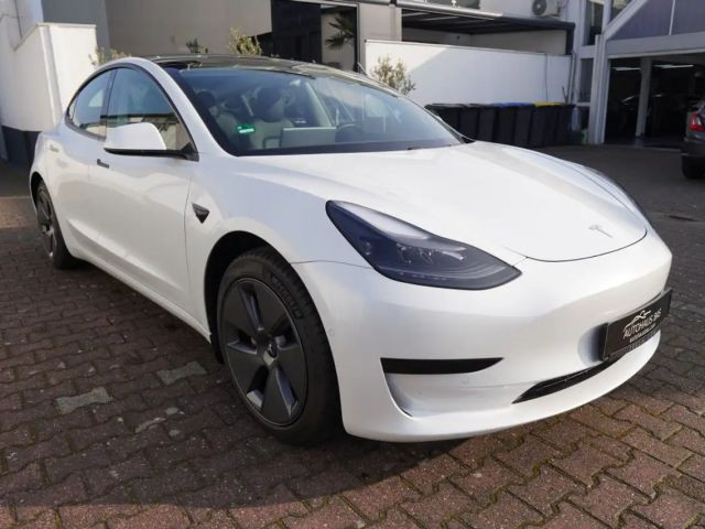 Tesla Model 3 Standard Range