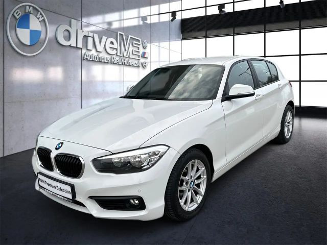 BMW 1 Serie 118 iF20/Navi//Rückfahrkamera/Alu/Sportlenkr Ö.-Paket