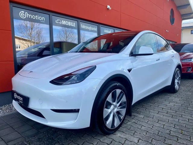 Tesla Model Y Long Range