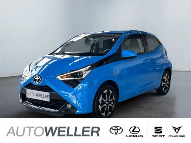 Toyota Aygo Club X-play Play