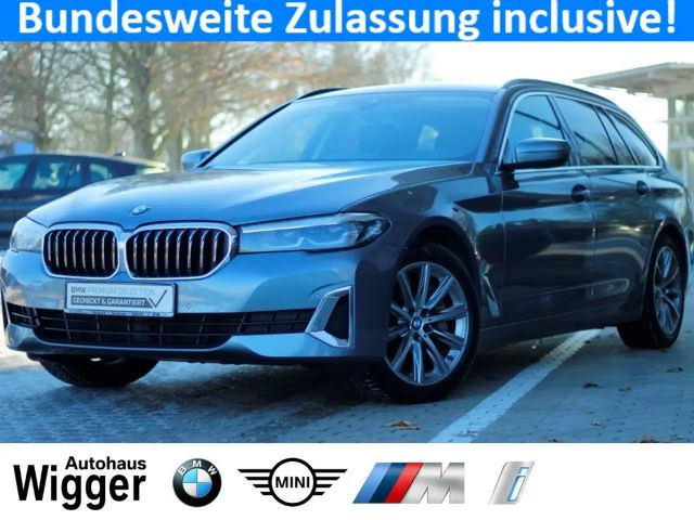 BMW 5 Serie 530 Luxury Line xDrive Touring 530d