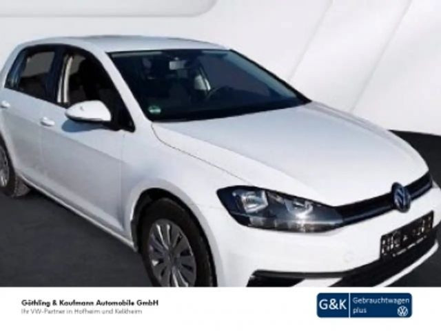 Volkswagen Golf Trendline 1.0 TSI Golf VII