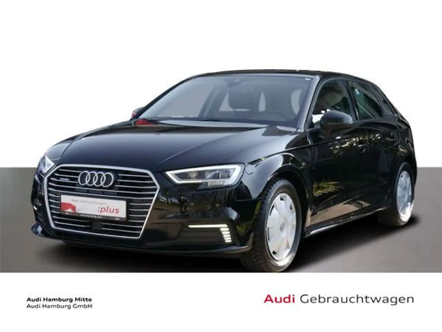 Audi A3 e-tron S-Tronic