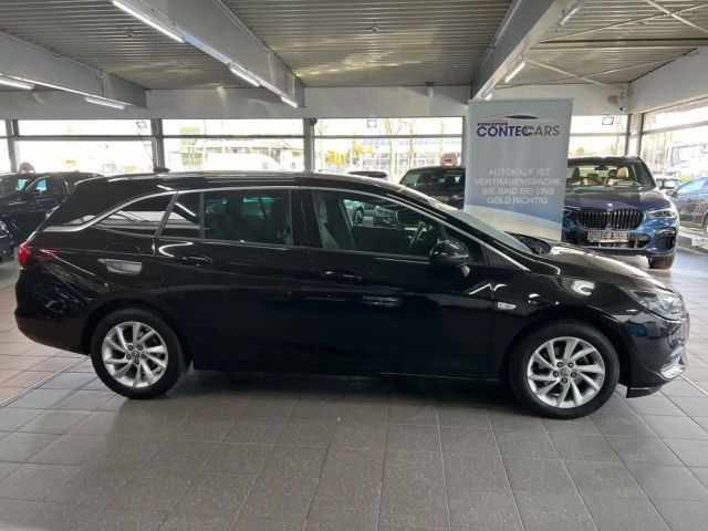 Opel Astra Sports Tourer Elegance