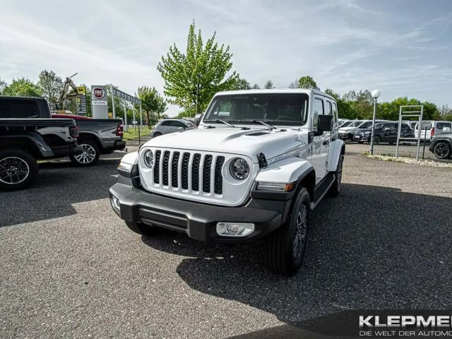 Jeep Wrangler Sahara