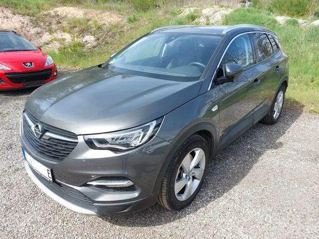 Opel Grandland X Hybrid