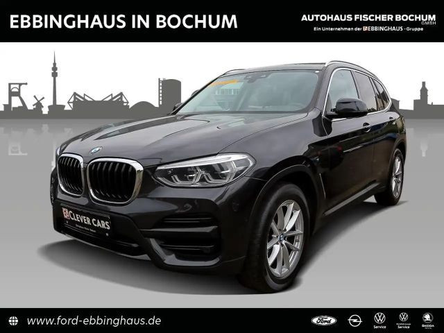 BMW X3 xDrive Advantage pakket