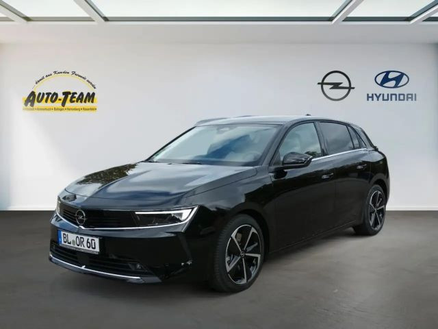 Opel Astra Innovation Hybrid Elegance