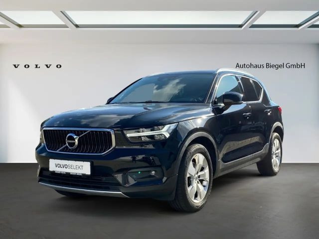 Volvo XC40 AWD Momentum T4