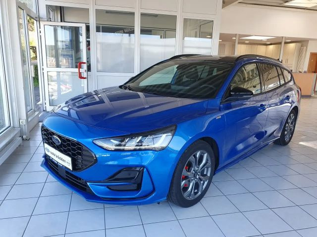 Ford Focus EcoBoost Wagon ST Line