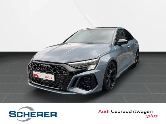 Audi RS3 2,5 TFSI, B&O, SITZHZG, NAVI, PAN