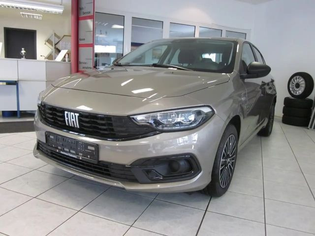 Fiat Tipo CityCross Life