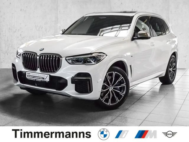 BMW X5 M50i