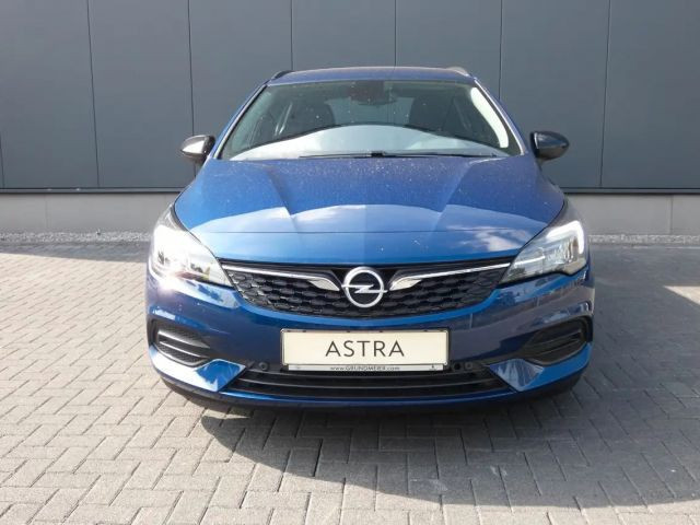 Opel Astra Sports Tourer Edition