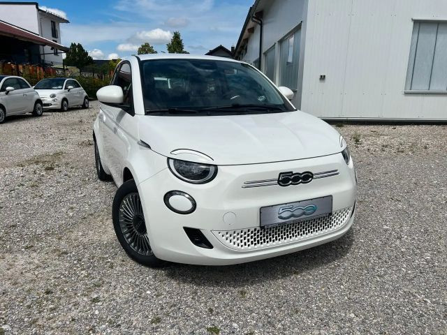 Fiat 500e MY23 16" AppleCarplay Klima