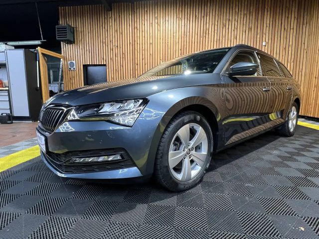 Skoda Superb Combi