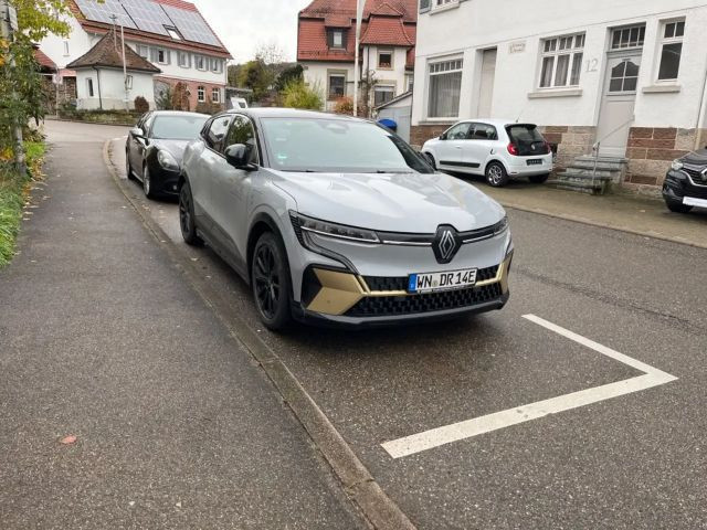 Renault Megane E-Tech Iconic