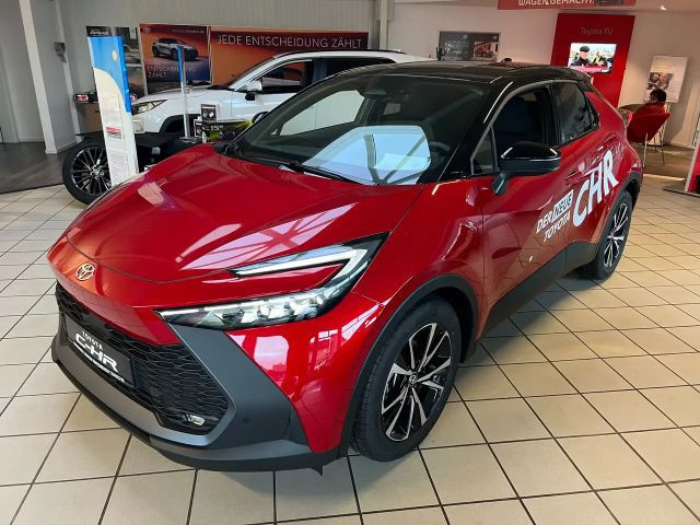 Toyota C-HR Team D