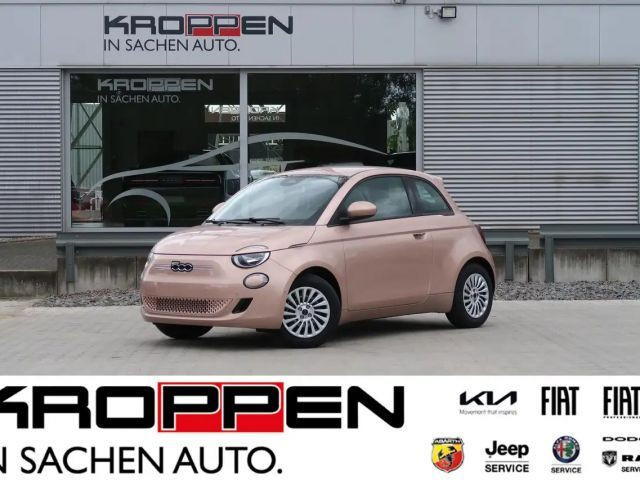 Fiat 500e Apple Car Play/Android Auto Rückfahrkamera