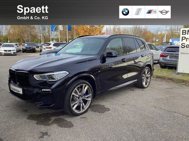 BMW X5 M50i