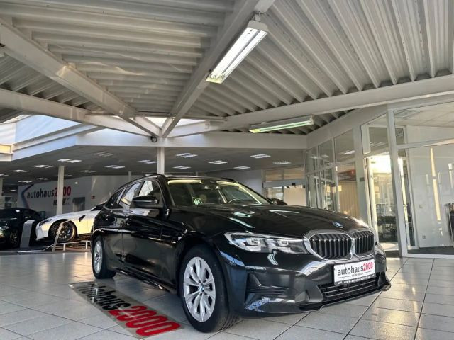 BMW 3 Serie 318 Touring Advantage pakket 318d