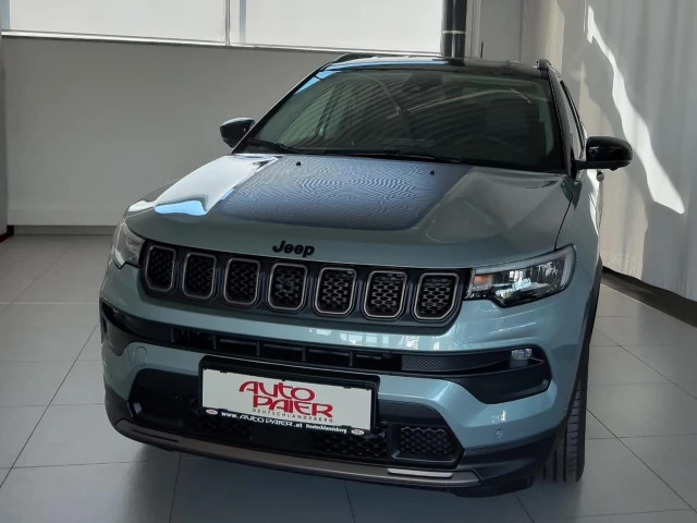 Jeep Compass Hybrid