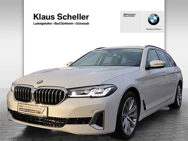 BMW 5 Serie 530 Luxury Line Touring 530e