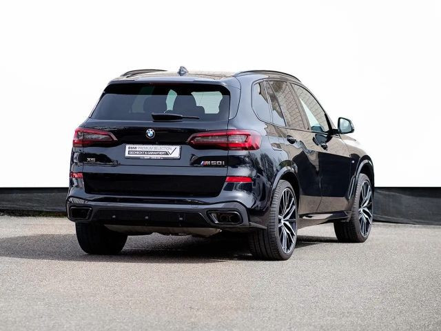 BMW X5 M50i