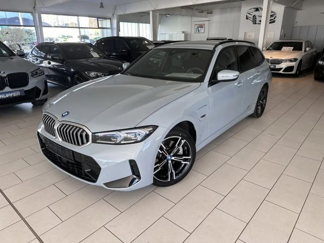 BMW 3 Serie 330 xDrive 330e