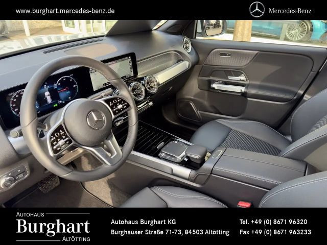 Mercedes-Benz E-Klasse EQB Progressive 250