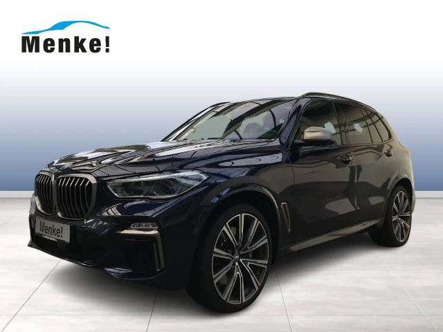 BMW X5 M50i