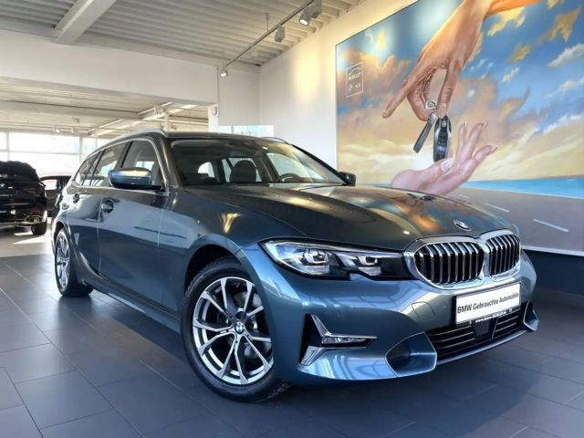 BMW 3 Serie 320 Luxury Line Touring 320d