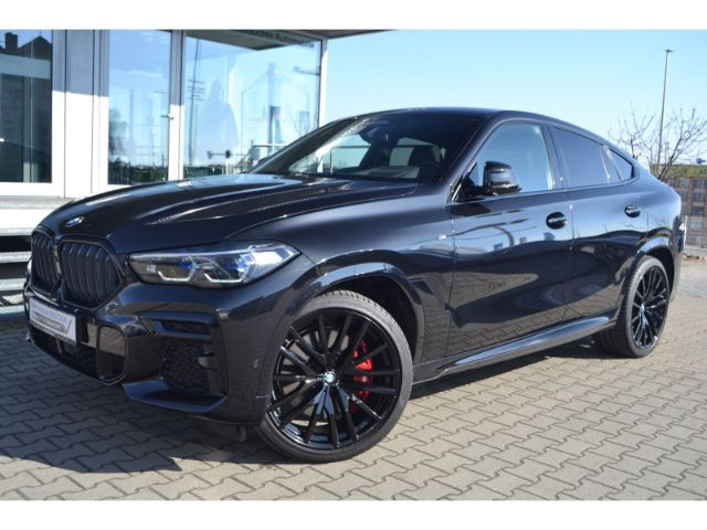 BMW X6 M50i