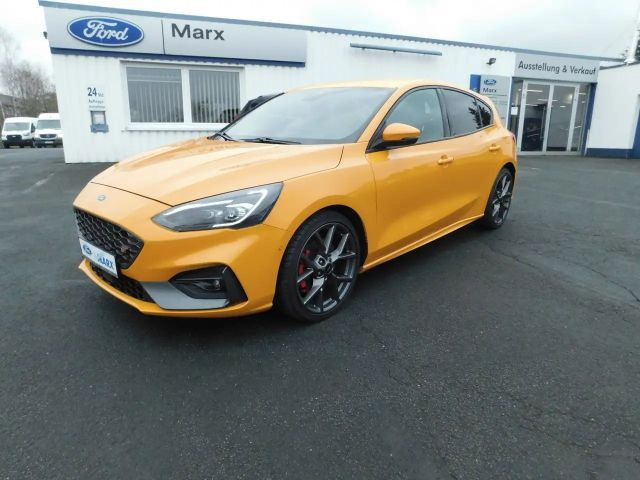 Ford Focus Limited ST Line