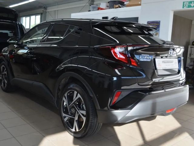 Toyota C-HR Team D Hybride