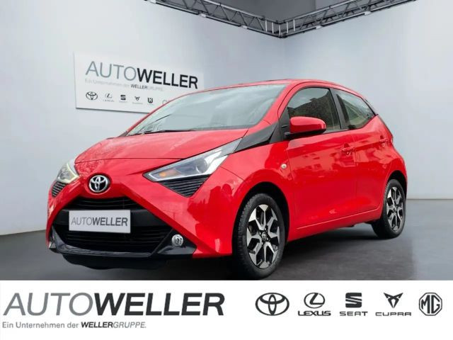 Toyota Aygo Club X-play Play