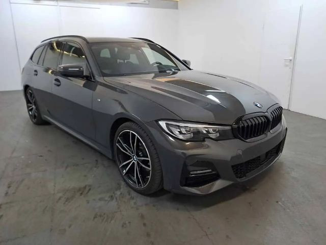 BMW 3 Serie 320 M-Sport xDrive 320d