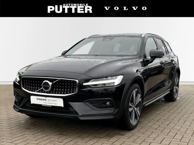 Volvo V60 Cross Country AWD Ultimate