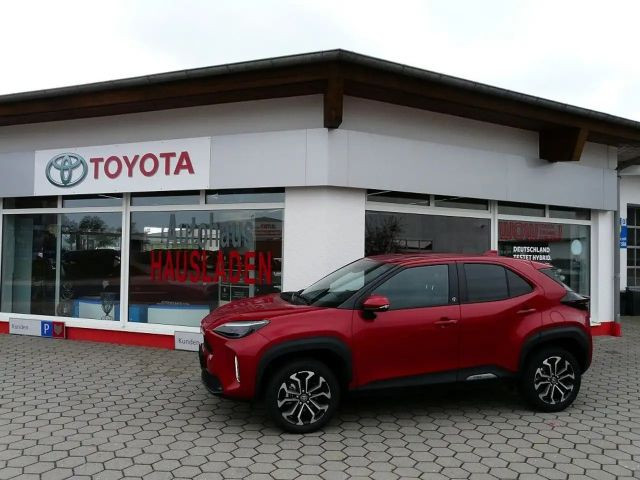 Toyota Yaris Cross Team D