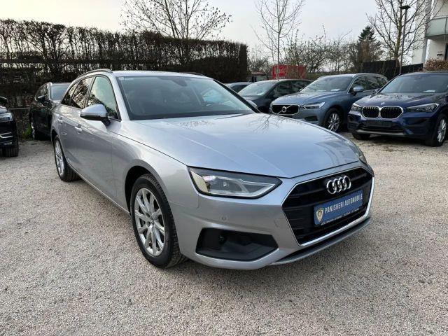 Audi A4 Avant S-Tronic 30 TDI